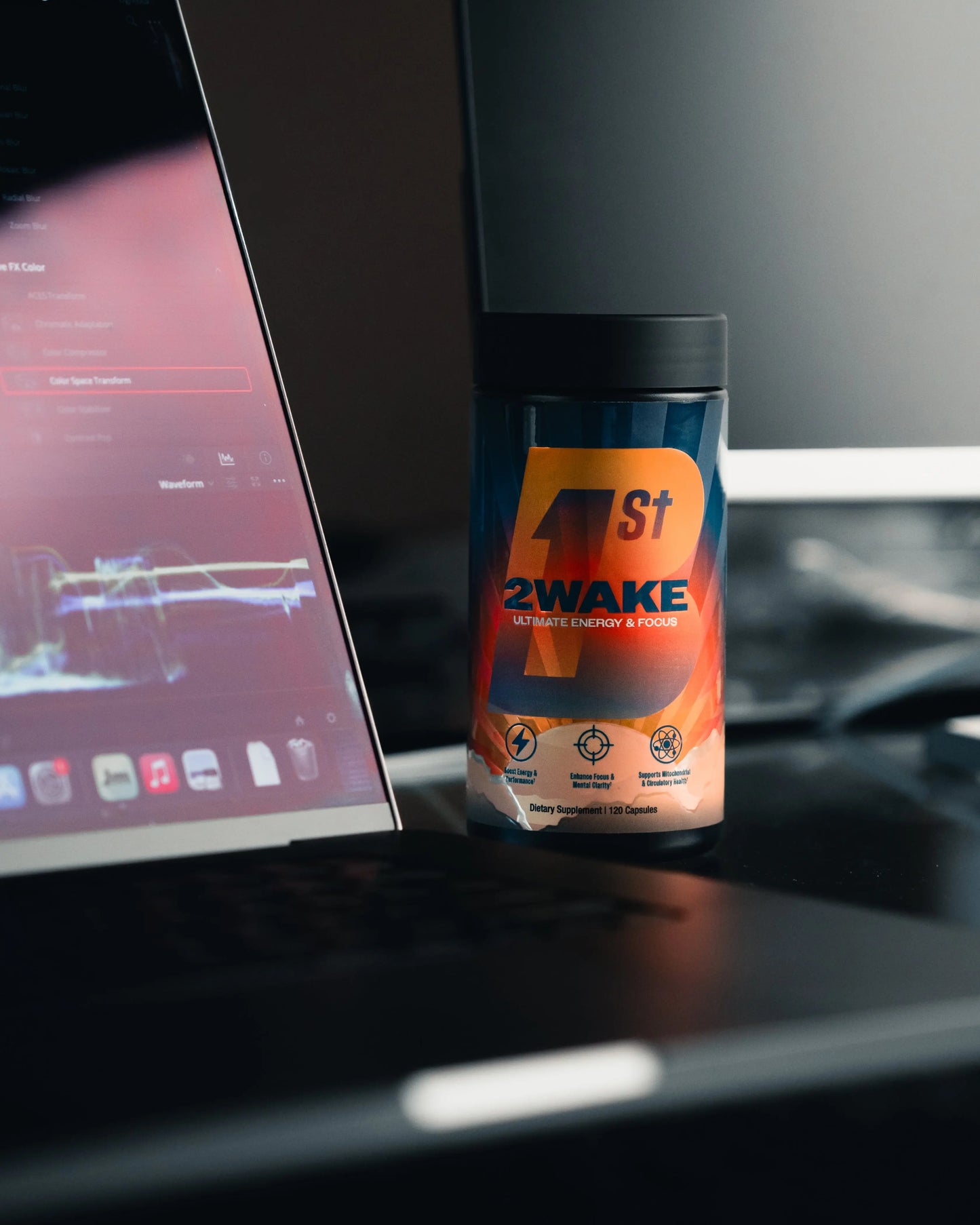 B1ST 2WAKE B1st Supplements BOTTLE WITH LAPTOP